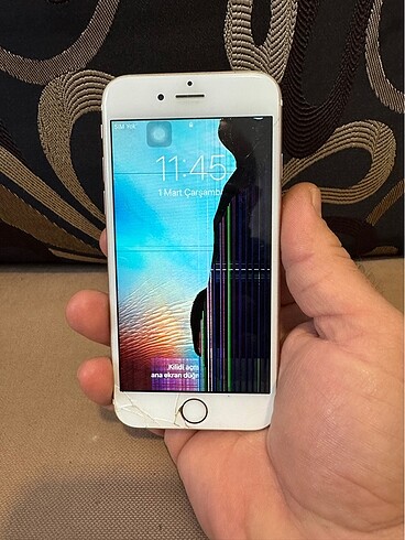 İPhone a1688 cep telefonu