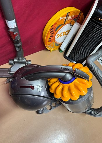 Beden Dyson dc37 Elektrikli Süpürge