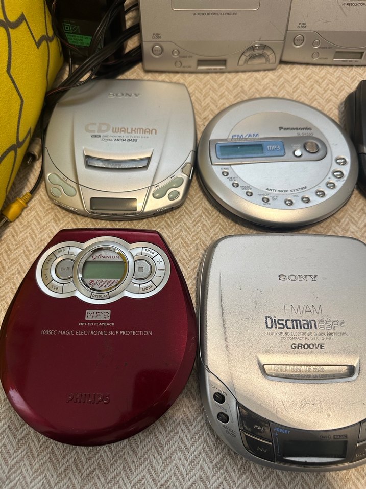 Sony  Taşınabilir CD Müzik Sistemleri - Görsel 2