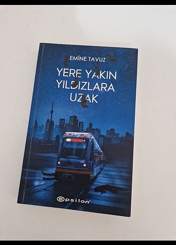 Yere yakın yıldızlara uzak kitabı