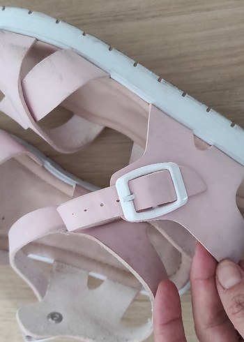 Kız Çocuk Pembe Tokalı Sandalet - Görsel 3