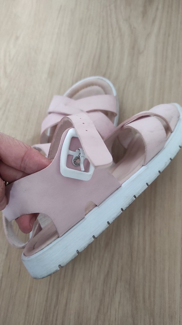 Kız Çocuk Pembe Tokalı Sandalet - Görsel 2