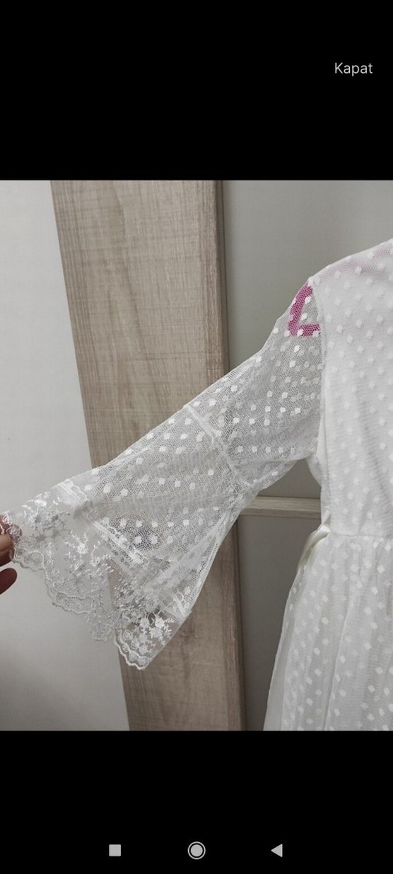 Beyaz Dantel Detaylı Kız Elbisesi - Görsel 3