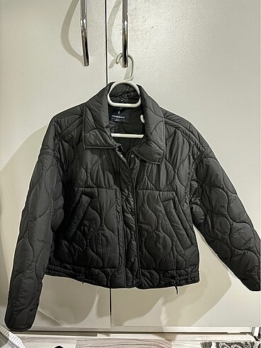 Stradivarius hafif mont