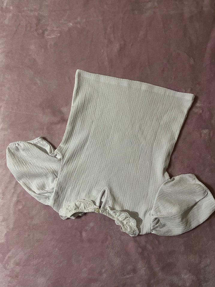 Kız Çocuk Beyaz Keten Fırfırlı Bluz - Görsel 2