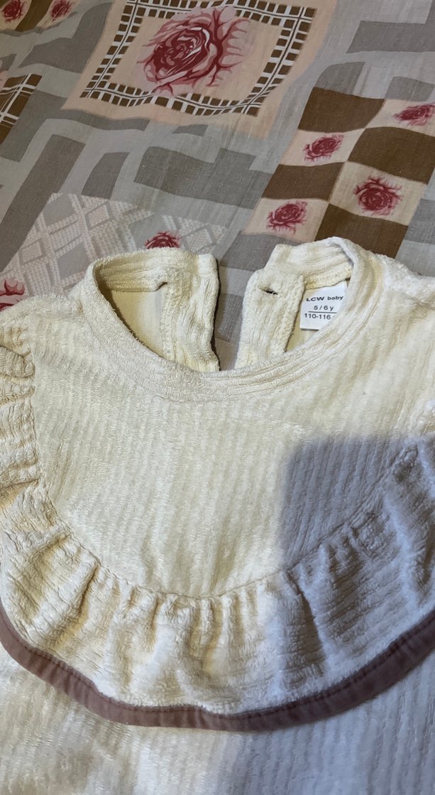 Beyaz Örgü Kız Bebek Takımı Uzun Kollu - Görsel 4