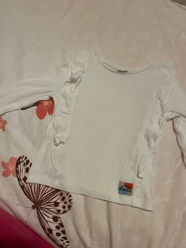 Kız Çocuk Beyaz Keten Fırfırlı Bluz - Görsel 3