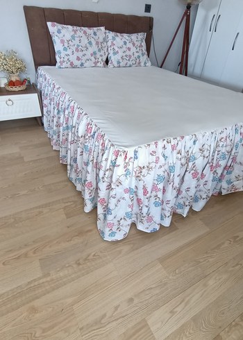 Çiçek Desenli. Firlirli lastikli çarşaf takımı.... - Görsel 4