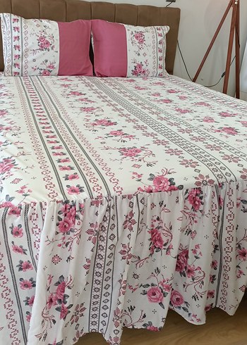 Pembe Çiçek Desenli Pastel Yatak Örtüsü - Görsel 2