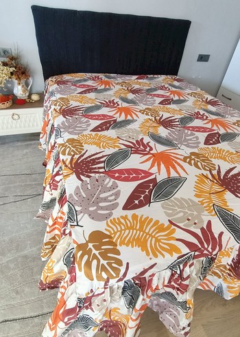 Çok Renkli Desenli Yatak Örtüsü - Görsel 3