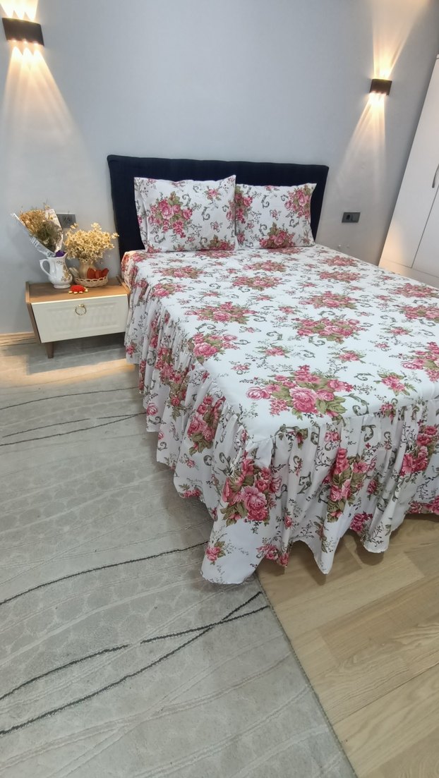 Çiçek Desenli Beyaz Yatak Örtüsü özel dikim - Görsel 2