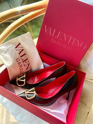 Valentino Valentino siyah topuklu ayakkabı 8cm