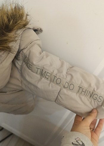 Erkek Çocuk Gri Kürklü Mont - Görsel 5