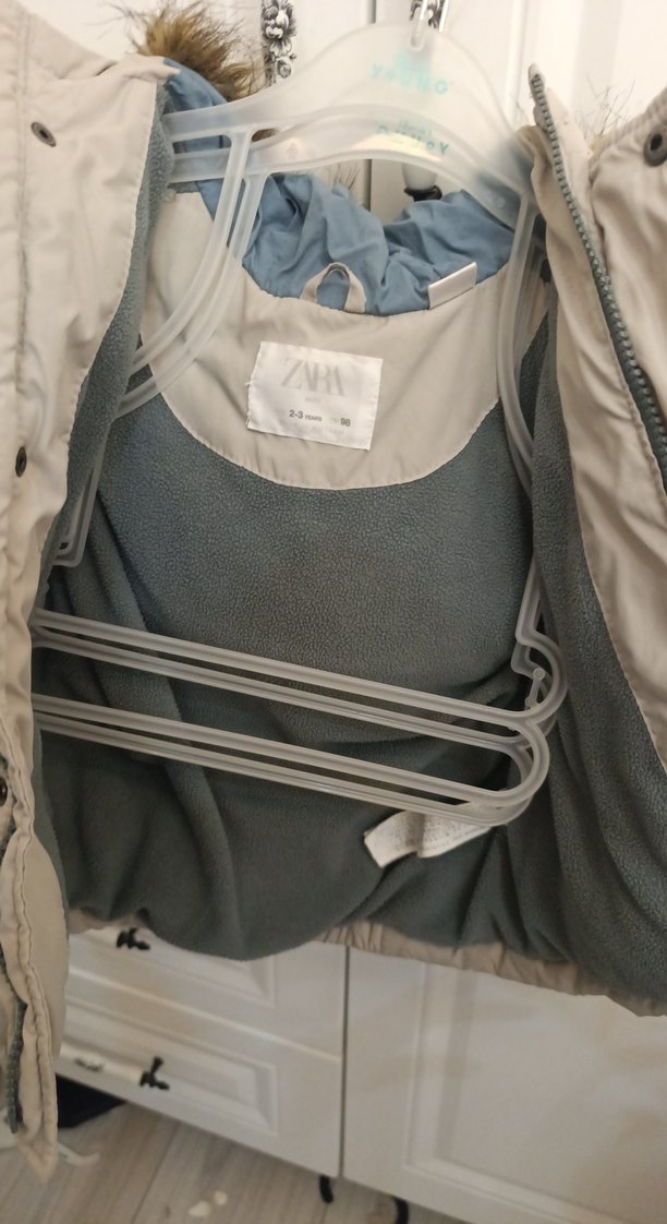 Erkek Çocuk Gri Kürklü Mont - Görsel 3