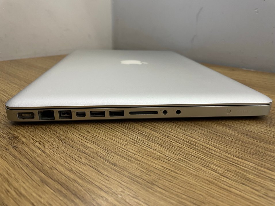 Macbook Pro i7 - Görsel 3