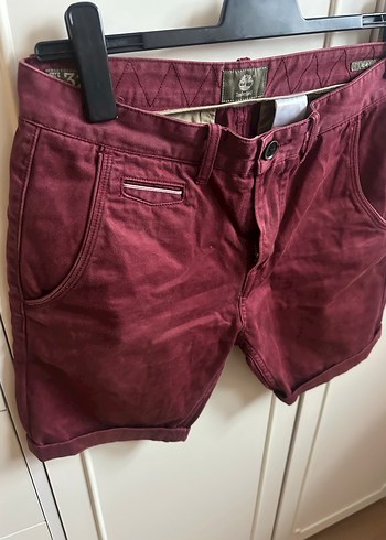 Bordo Kemerli Erkek Mini Şort - Görsel 3