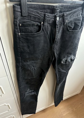 Amiri Siyah Rahat Kesim Yırtık erkek Kot Pantolon - Görsel 4