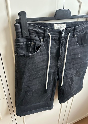 Pull and bearKemerli Siyah Erkek Denim Mini Şort - Görsel 5