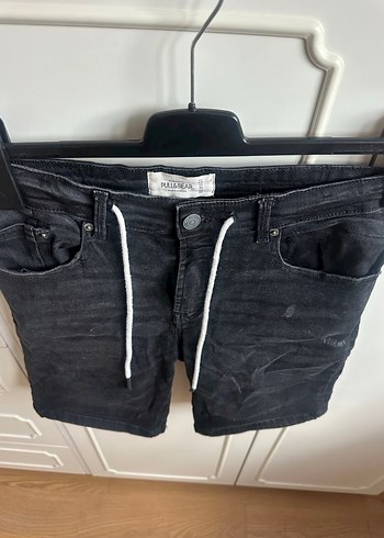 Pull and bearKemerli Siyah Erkek Denim Mini Şort - Görsel 2