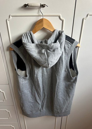 Erkek Gri Kapüşonlu Fermuarlı Yelek - Görsel 7