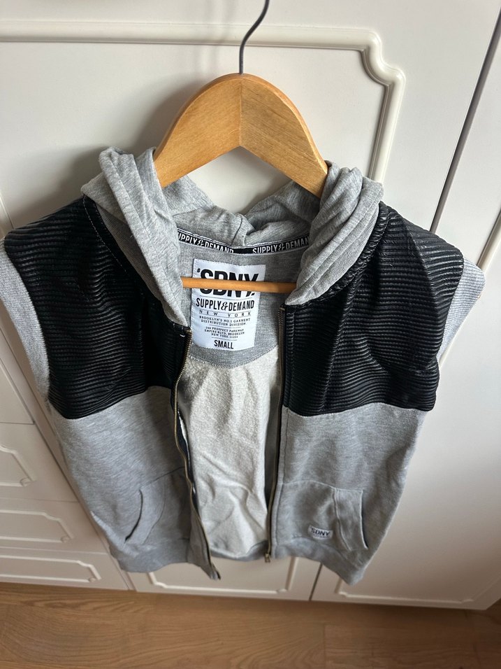 Erkek Gri Kapüşonlu Fermuarlı Yelek - Görsel 2