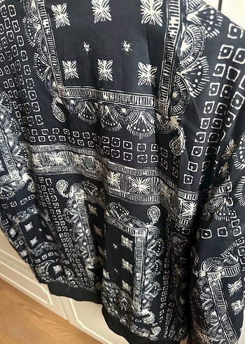 Zara Siyah Baskılı Fermuarlı Ceket - Görsel 8