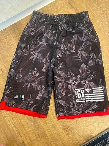 adidas chicago bulls basketbol şortu