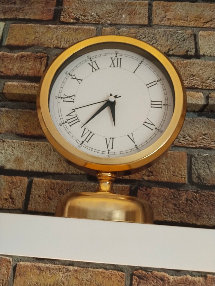 Altın Renkli Parlak Masa Saati - Görsel 3