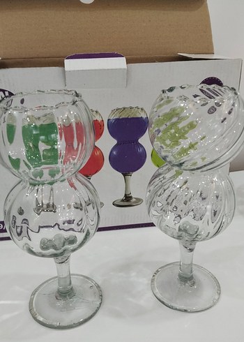 Renkli 4'lü Ayaklı kokteyl bardağı - Görsel 3