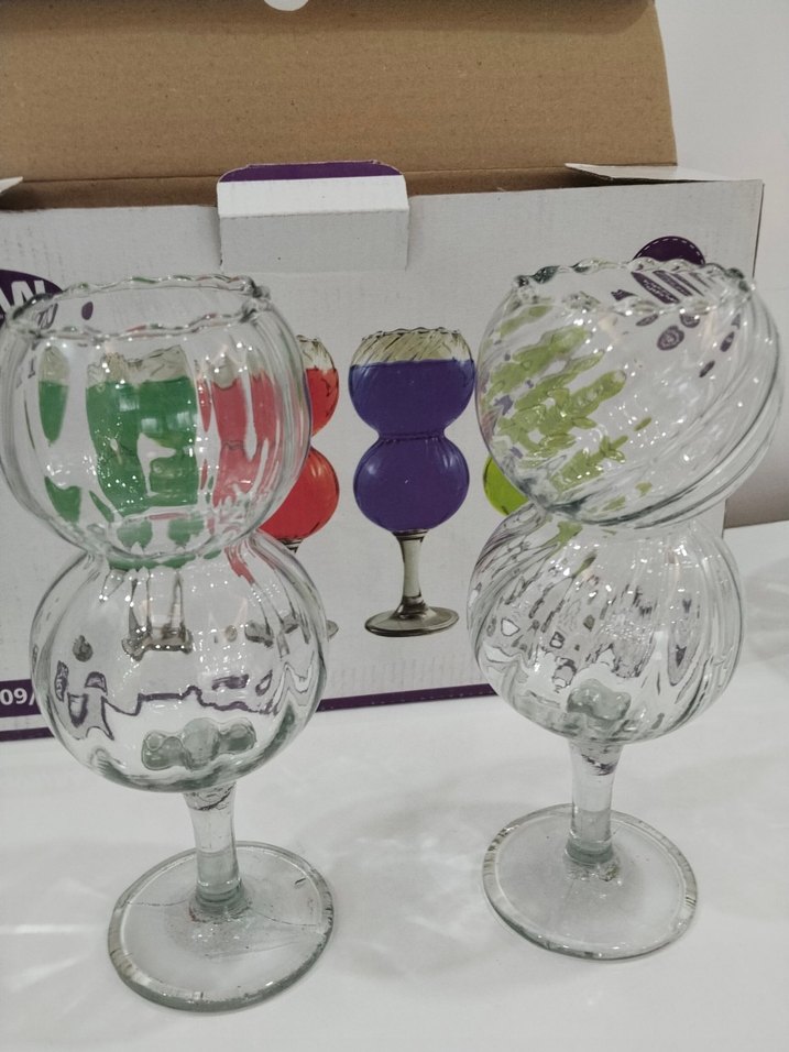 Renkli 4'lü Ayaklı kokteyl bardağı - Görsel 3