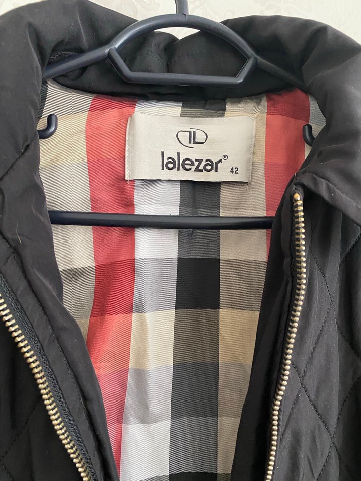 Siyah Kadın Mont - Görsel 2