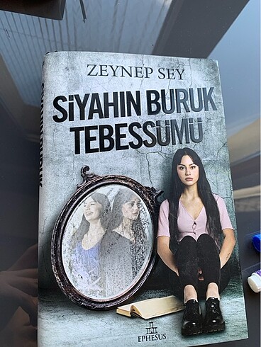 siyahın buruk tebessümü kitap