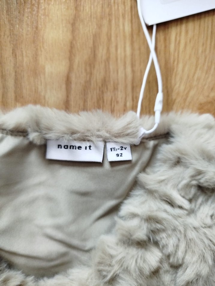 Kız Çocuk Bej Kürk Detaylı Yelek - Görsel 3