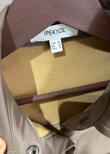 Düğmeli Bej Kadın Deri Ceket - Görsel 3