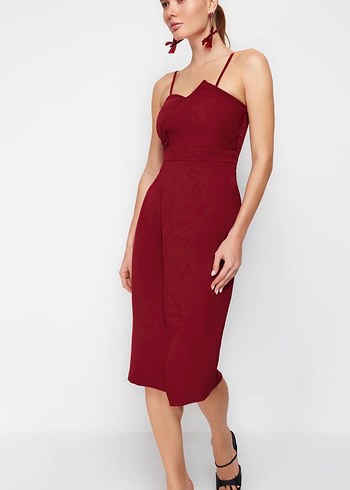 Trendyol & Milla Bordo İnce Askili Midi Elbise