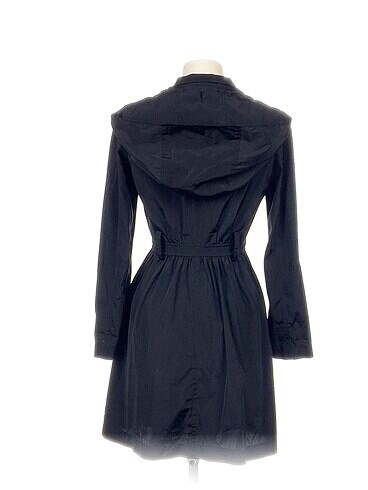 40 Beden Benetton Trenchcoat %70 İndirimli.