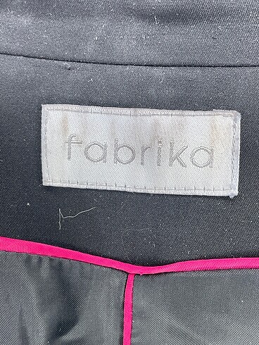 38 Beden siyah Renk Fabrika Blazer %70 İndirimli.