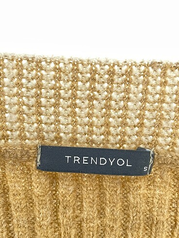 s Beden çeşitli Renk Trendyol & Milla Süveter %70 İndirimli.