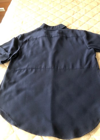 Lacivert V Yakalı Kadın Gömlek - Görsel 3