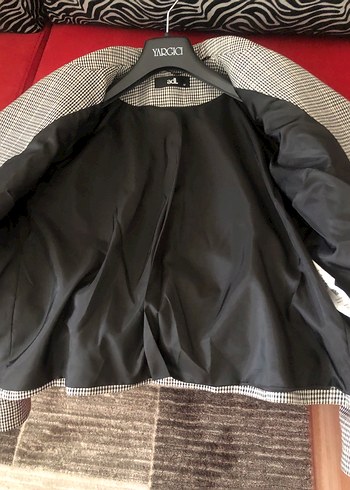 Yeni etiketli  Gri Ekose Midi Kadın Ceket - Görsel 6