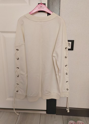 LC Waikiki Beyaz Zincir Detaylı Uzun Kollu Sweatshirt