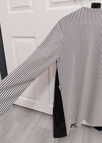 Siyah Deri Drapeli Midi Yelek - Görsel 4