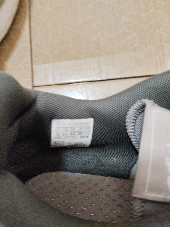 Adidas Beyaz Gri Bağcıklı  Erkek Spor Ayakkabı - Görsel 4