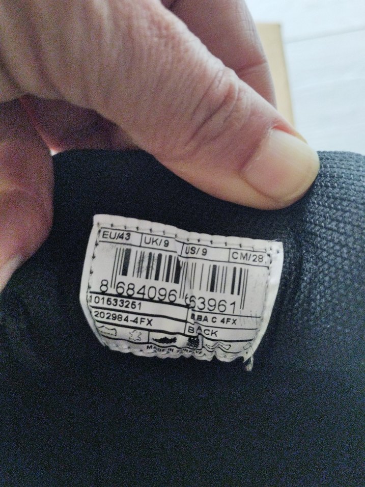 Siyah Sokak Tarzı Erkek Ayakkabı Bağı - Görsel 4