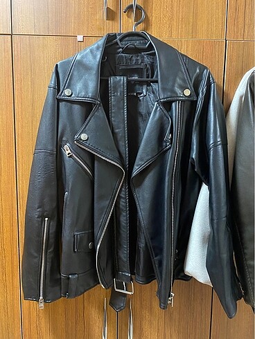 Pull&bear kemerli suni deri ceket