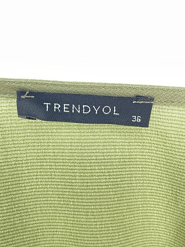 36 Beden yeşil Renk Trendyol & Milla Bluz %70 İndirimli.
