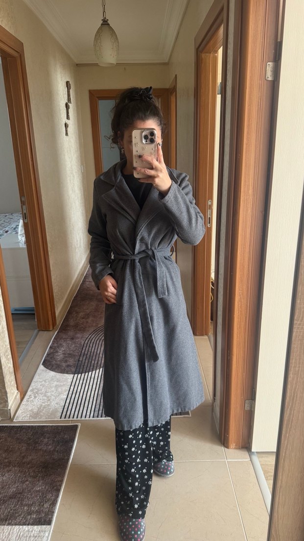 Gri Uzun Kadın Kaban - Görsel 3