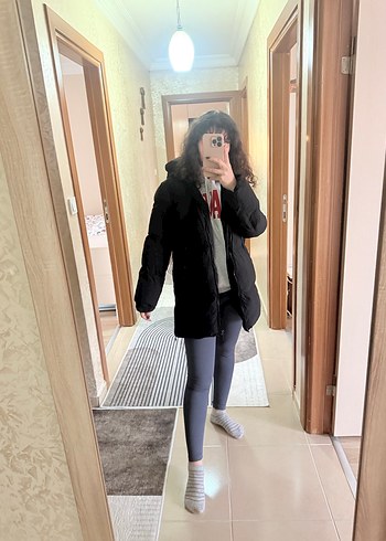 Siyah şişme Mont - Görsel 3