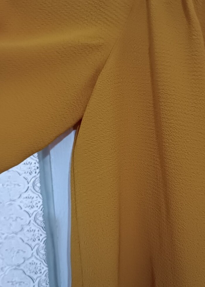 KOTON HARDAL SARISI MADONNA YAKA GÖMLEK - Görsel 2