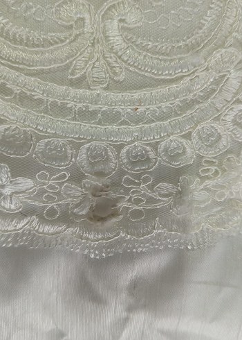 Dantelli KırıkBeyaz Yatak Örtüsü - Görsel 6